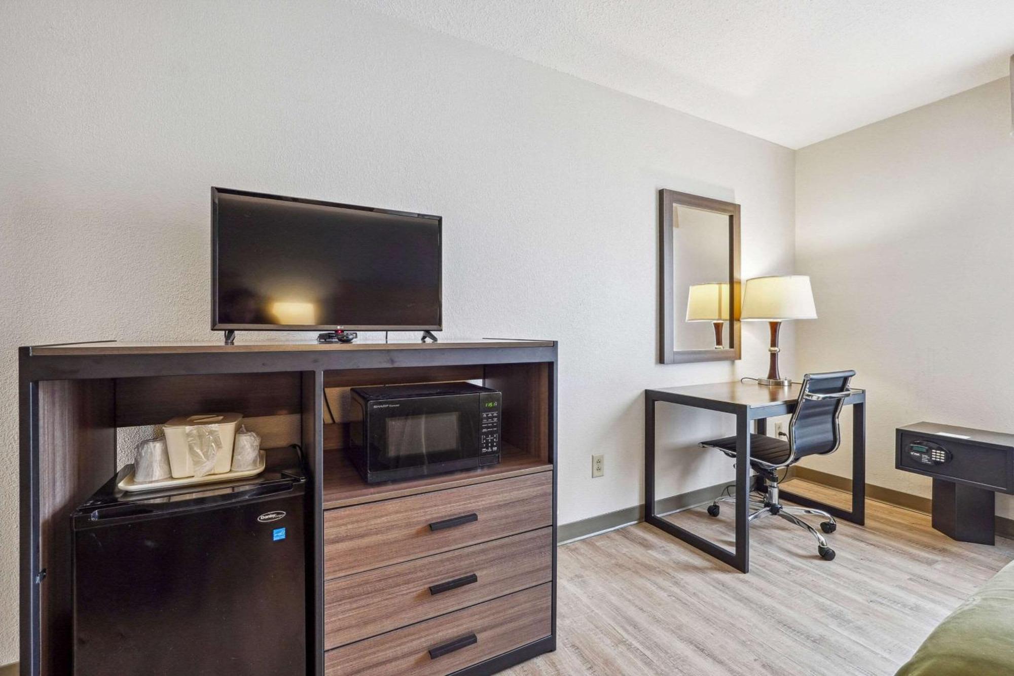 דוסונוויל Quality Inn & Suites מראה חיצוני תמונה