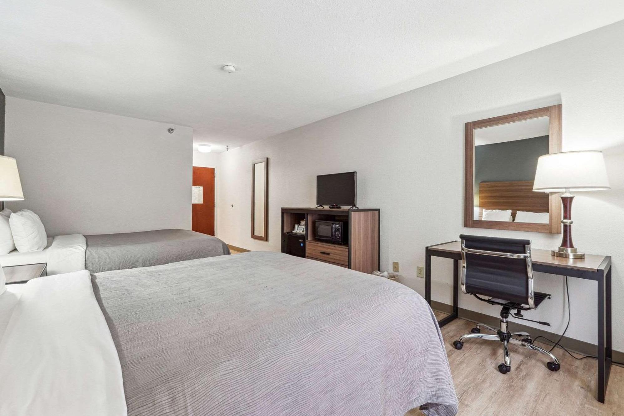דוסונוויל Quality Inn & Suites מראה חיצוני תמונה