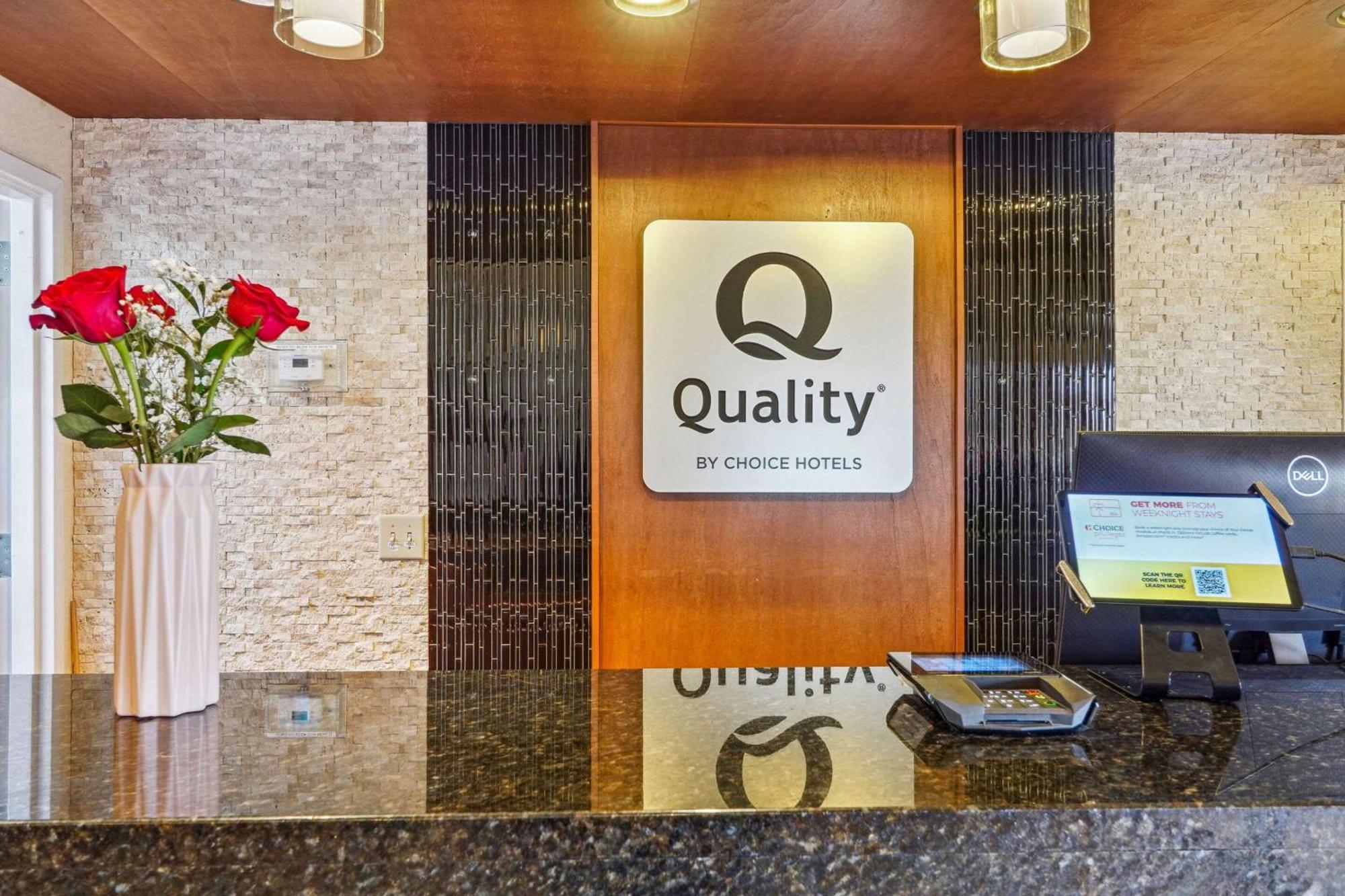 דוסונוויל Quality Inn & Suites מראה חיצוני תמונה